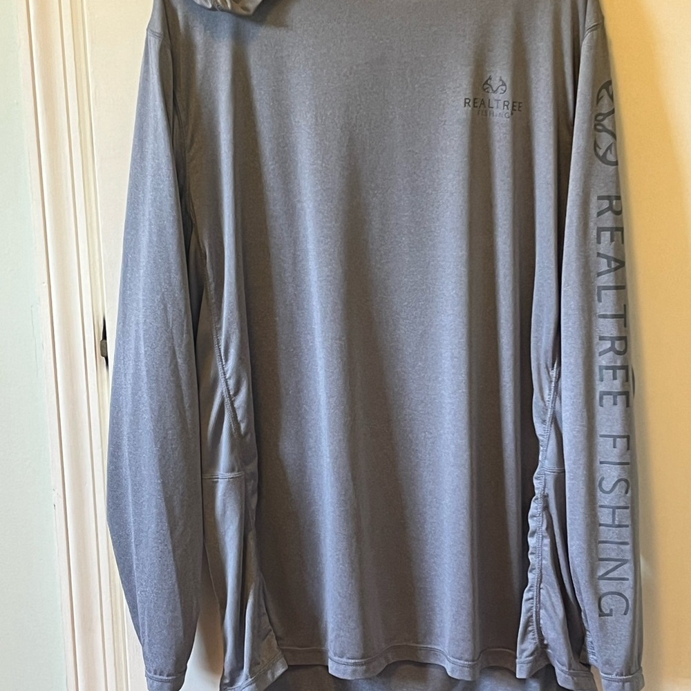 Realtree Gray Long Sleeve Tee with Graphic Sleeve